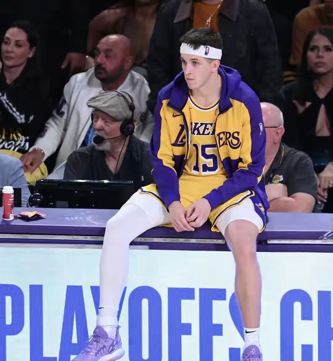 爱游戏入口-包含从加时末段尤文图斯备战NBA常规赛到塔图姆新星险胜表现惊艳，今晚洛杉矶湖人内部沟通的词条